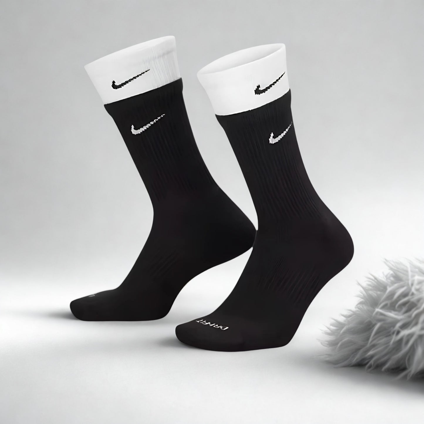 Double Layered Cushion Nike B&W