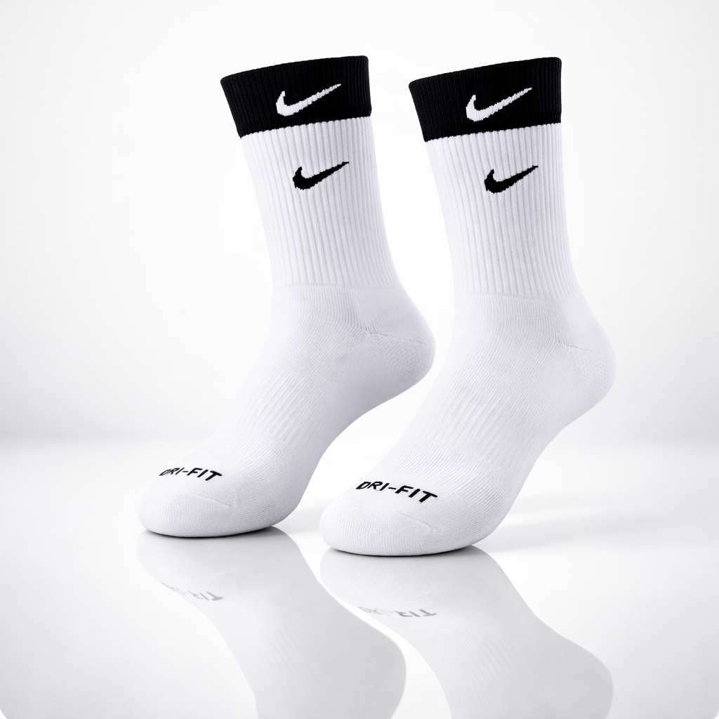 Double Layered Cushion Nike B&W