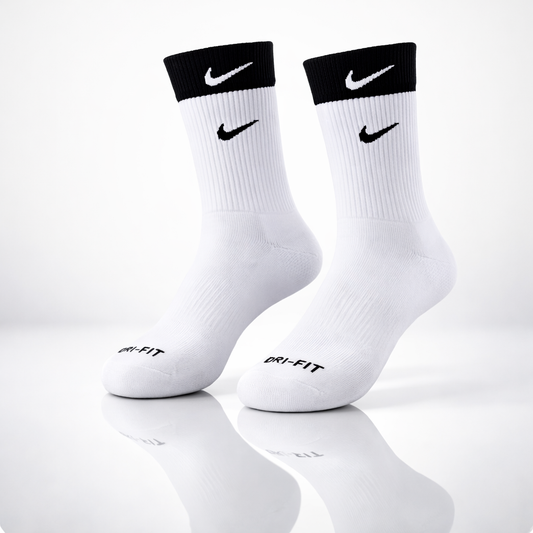 Double Layered Cushion Nike B&W