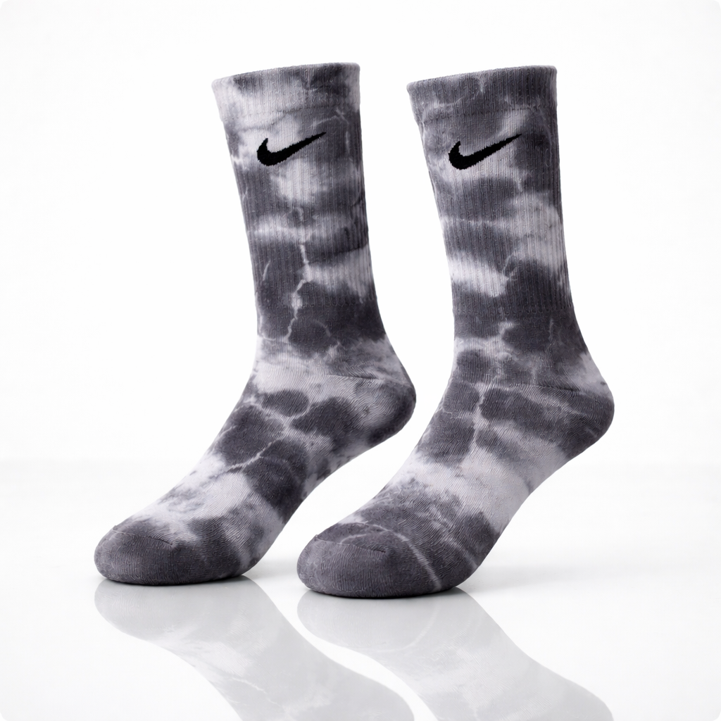 Nike Tie-Dye B&W